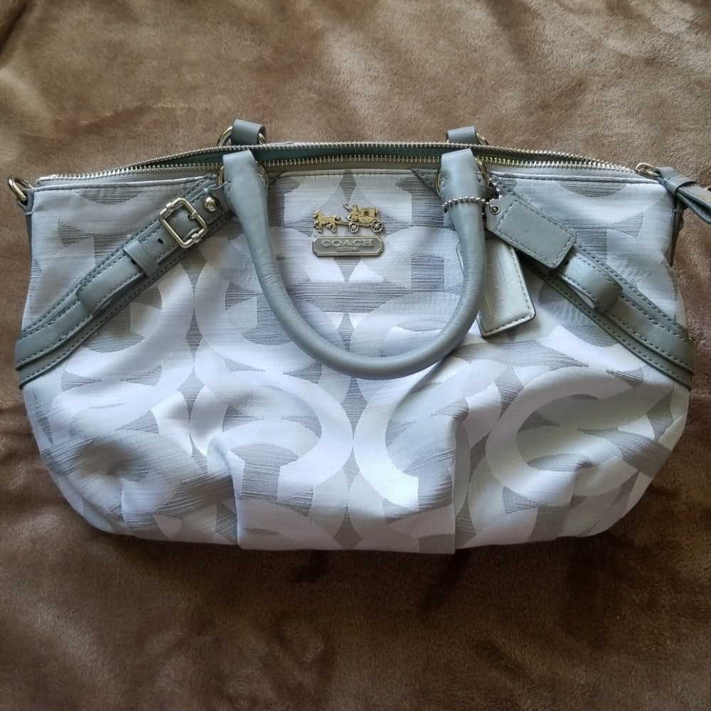 Coach purse - Picture 3 of 8